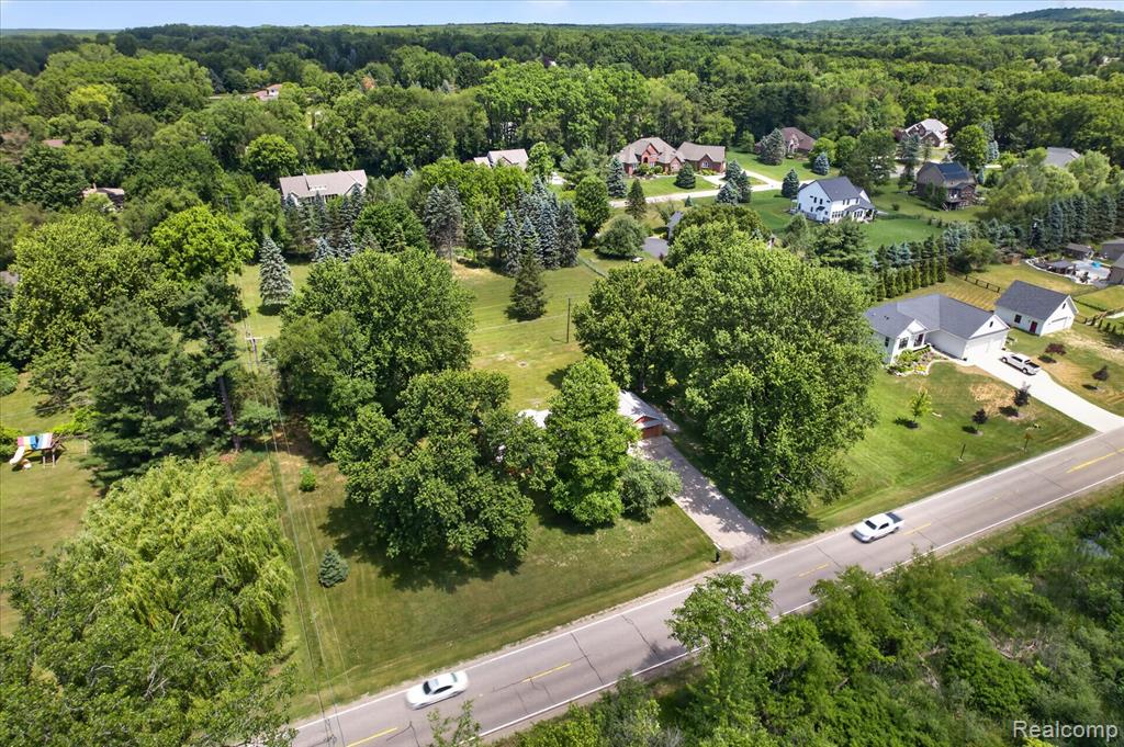 11141 Spencer Road Brighton, MI 48114 - Photo 26 of 46