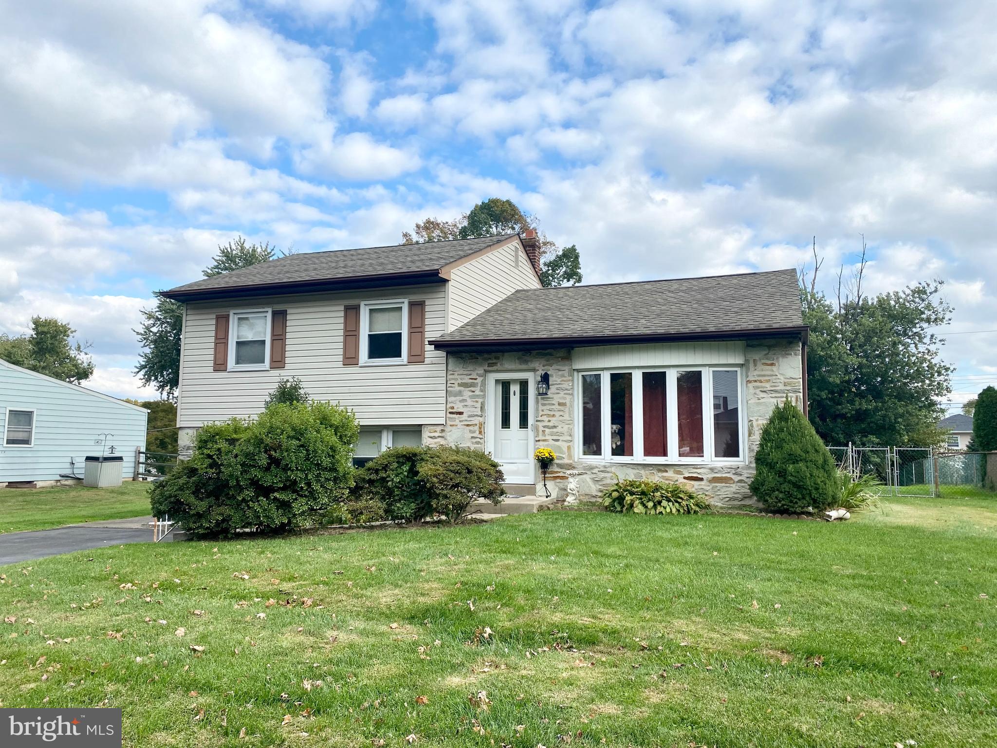 1369 Dennis Road Southampton, PA 18966 - Photo 1 of 19 EXTERIOR FRONT