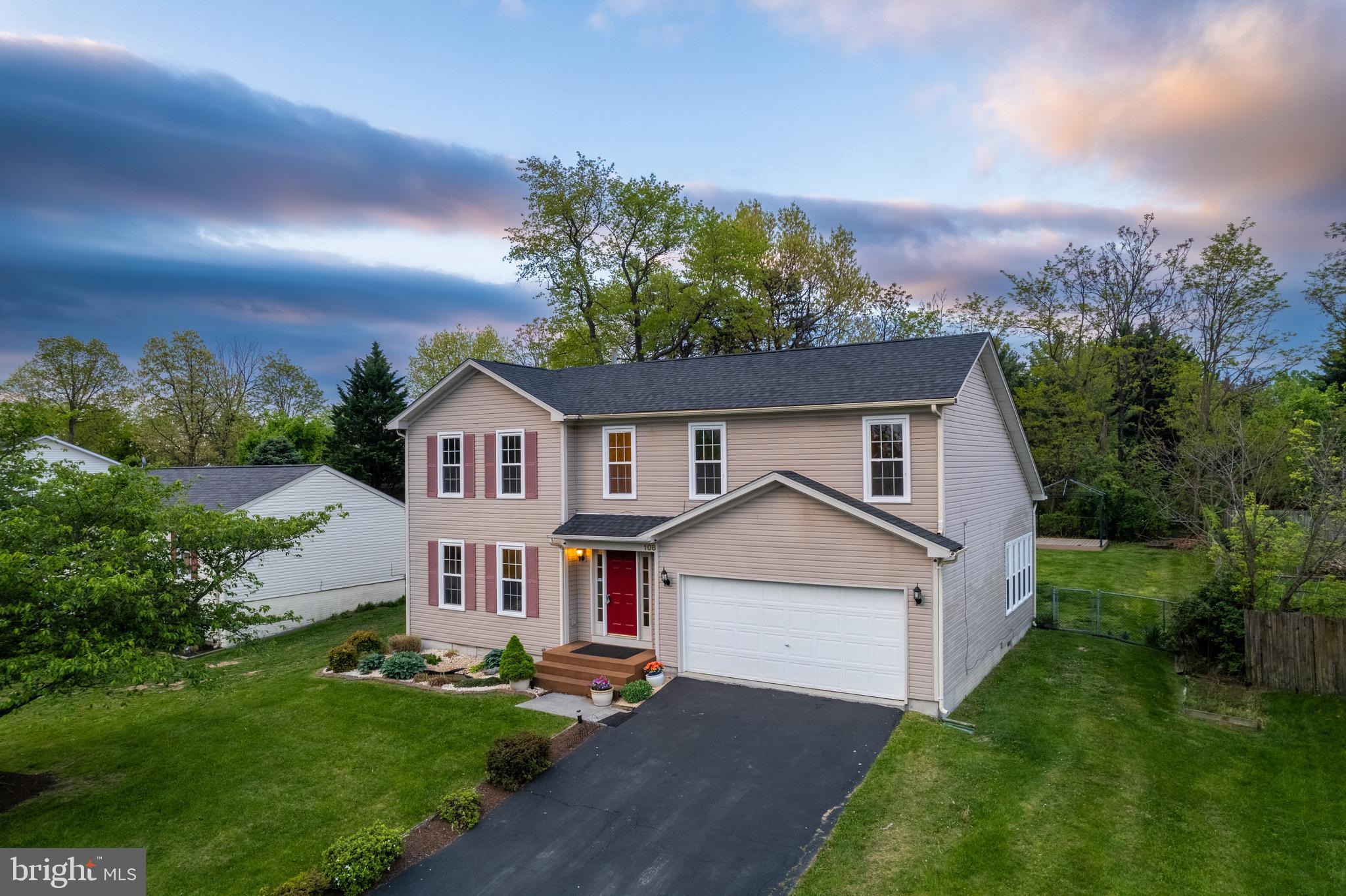 108 Woodrow Road Winchester, VA 22602 - Photo 2 of 28