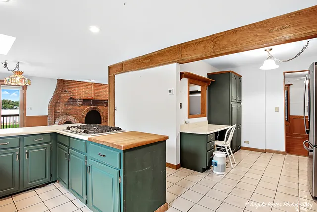 $824,000 | 22806 West Loon Lake Boulevard, Antioch, IL 60002