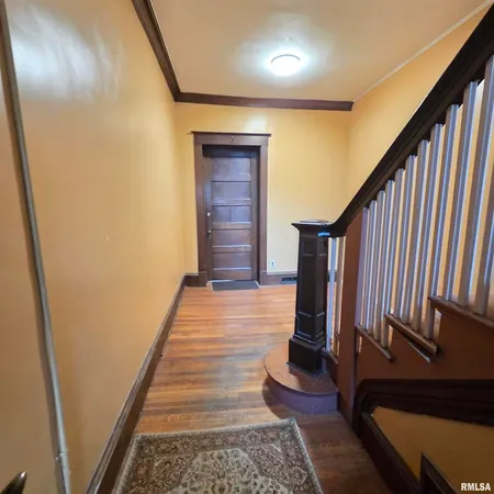 $275,000 | 11 Oak Lane, Davenport, IA 52803