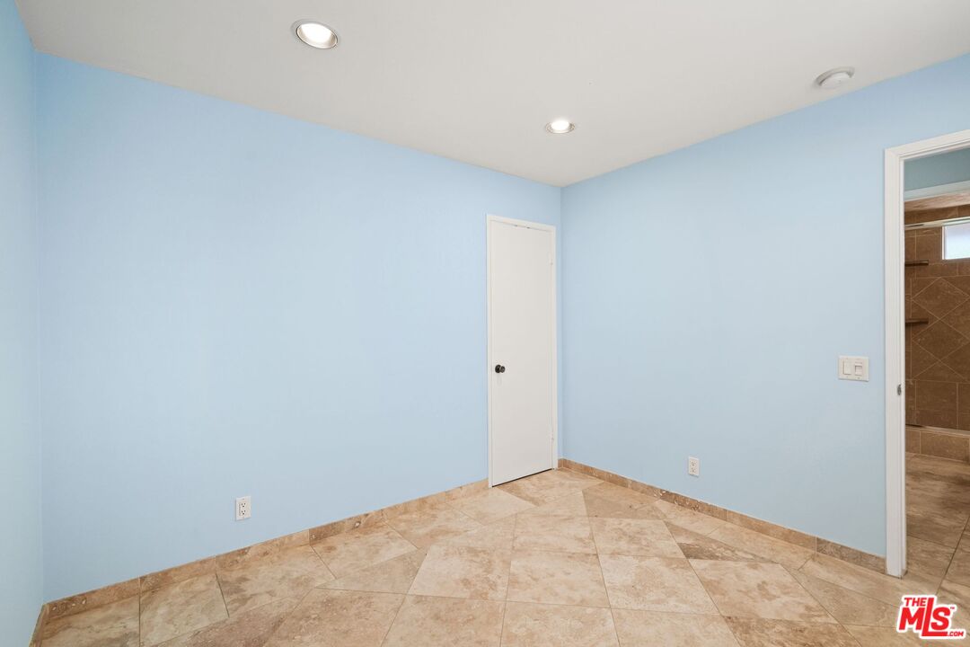 148 Van Nuys Avenue Oxnard, CA 93035 - Photo 11 of 37 a view of an empty room