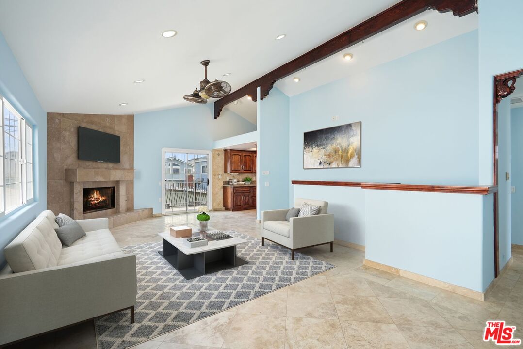 148 Van Nuys Avenue Oxnard, CA 93035 - Photo 15 of 37