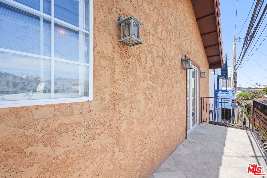 148 Van Nuys Avenue Oxnard, CA 93035 - Photo 17 of 37 a view of entryway with a bathroom