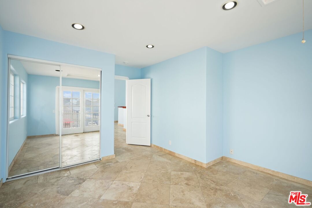 148 Van Nuys Avenue Oxnard, CA 93035 - Photo 23 of 37 a view of livingroom with bathroom