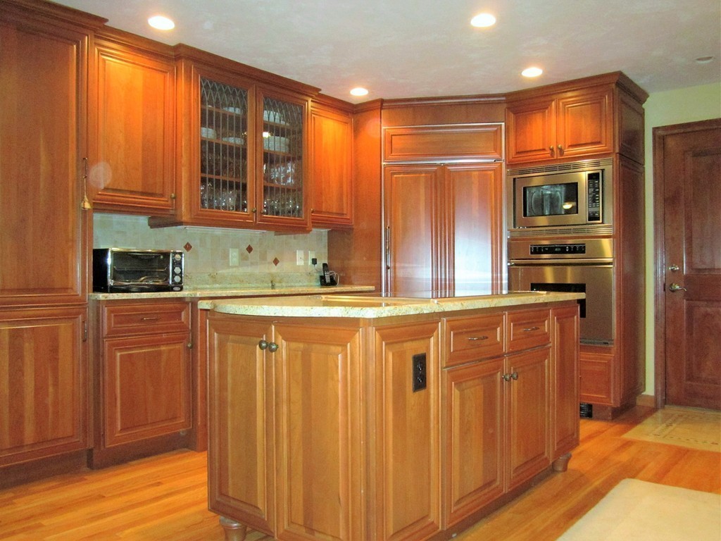 177 Kendall Road Holden, MA 01522 - Photo 6 of 30