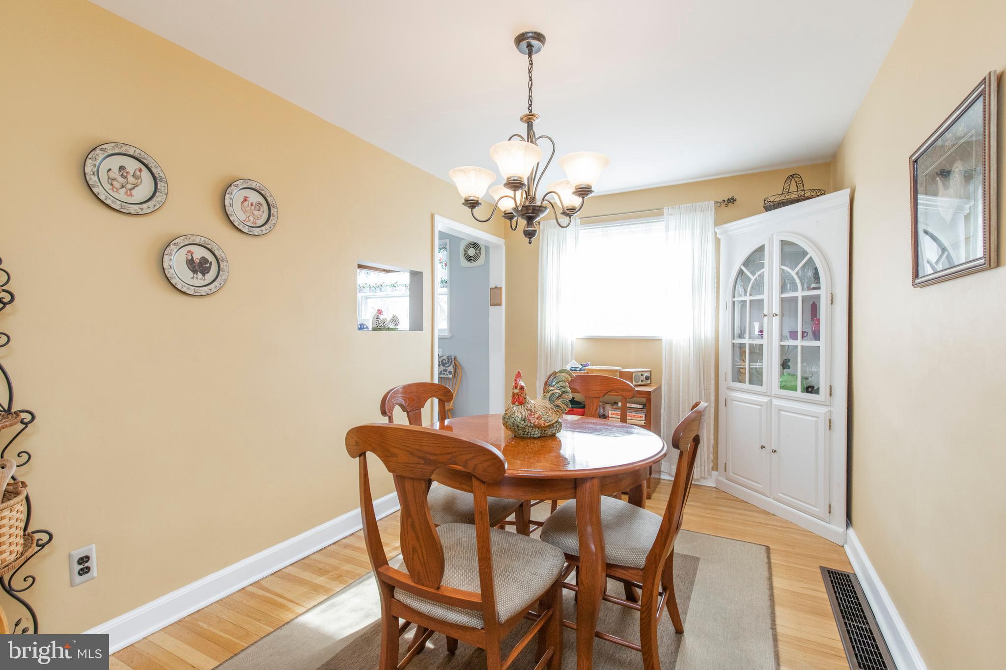 1915 Fowler Road Folcroft, PA 19032 - Photo 6 of 24 Dining Room