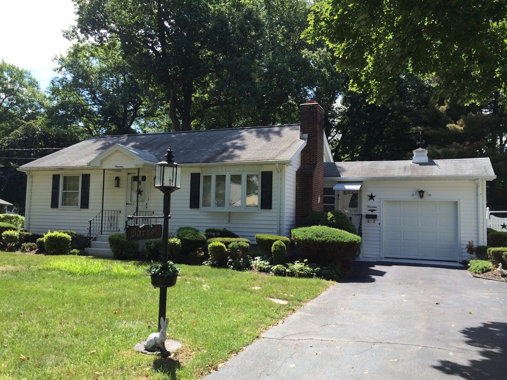 19 Houston Road West Springfield, MA 01089 - Photo 1 of 28 Gallery Image 1