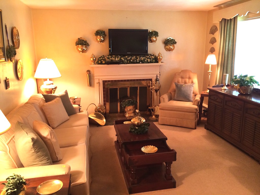 19 Houston Road West Springfield, MA 01089 - Photo 5 of 28 Gallery Image 5