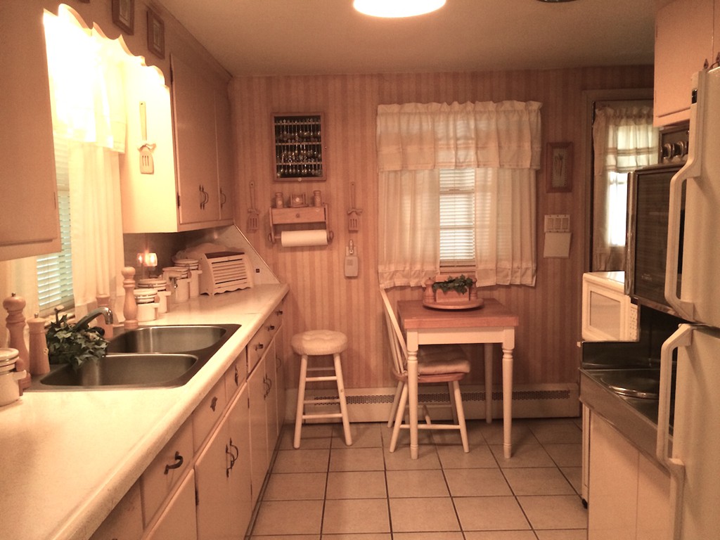 19 Houston Road West Springfield, MA 01089 - Photo 7 of 28 Gallery Image 7