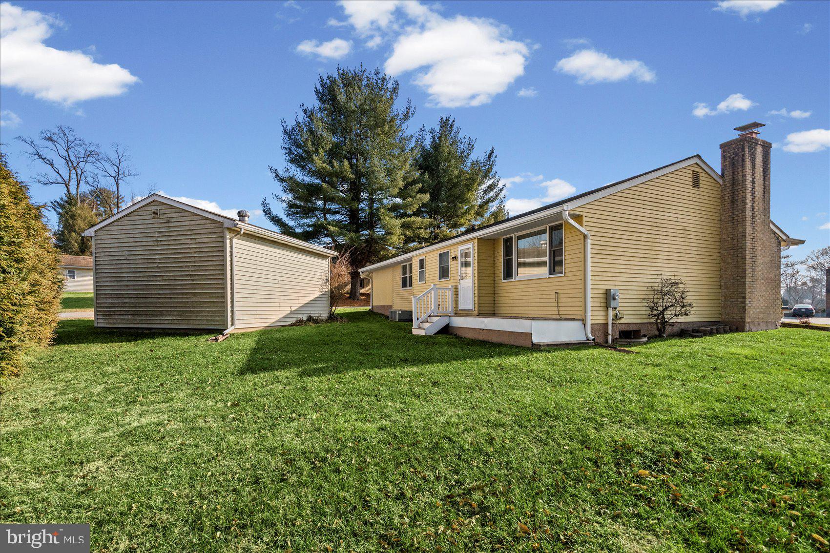 4006 Silvage Road Baltimore, MD 21236 - Photo 38 of 44 a house view with a garden space