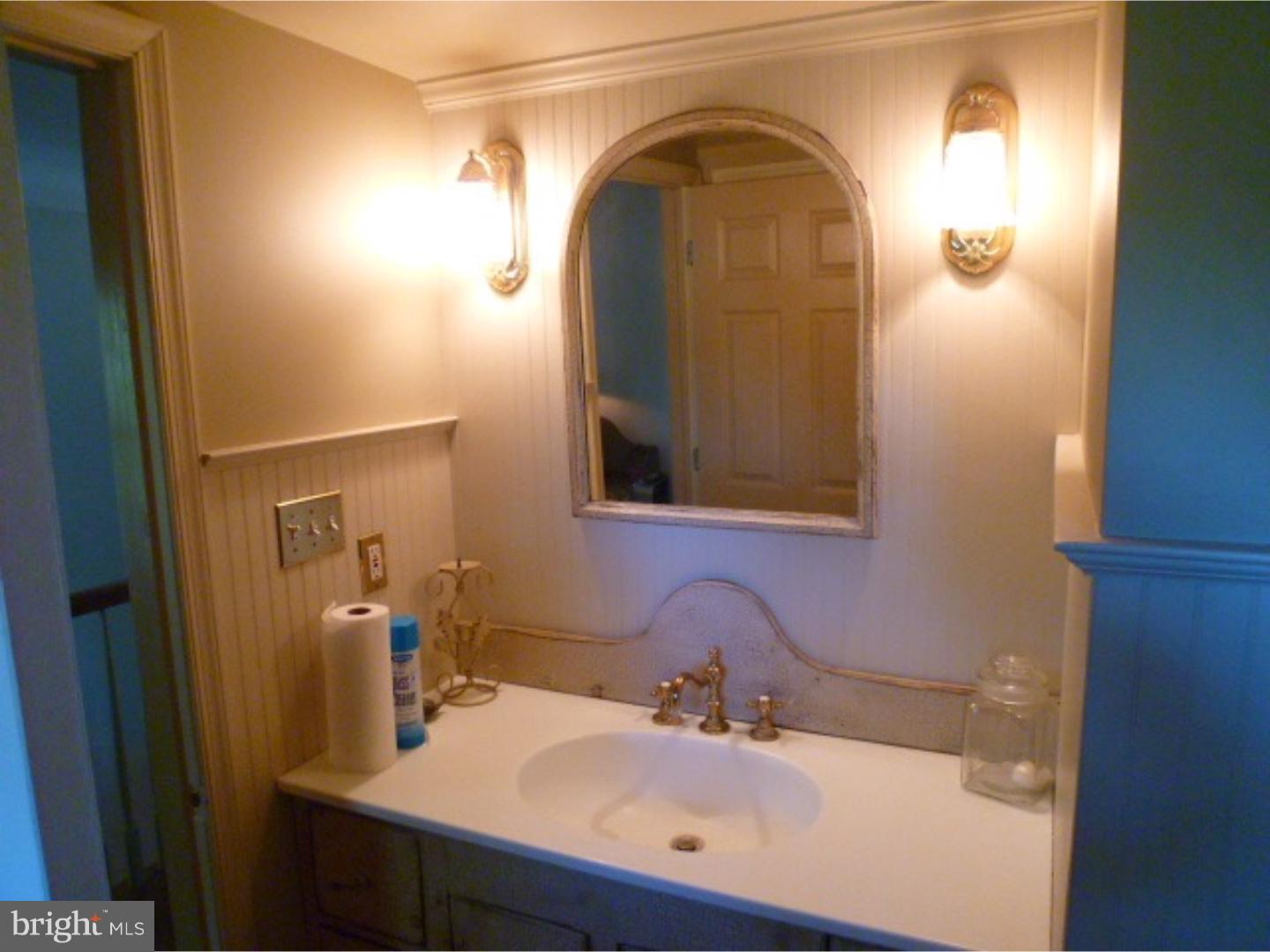 2845 Larkin Road Upper Chichester, PA 19061 - Photo 17 of 25 Bathroom