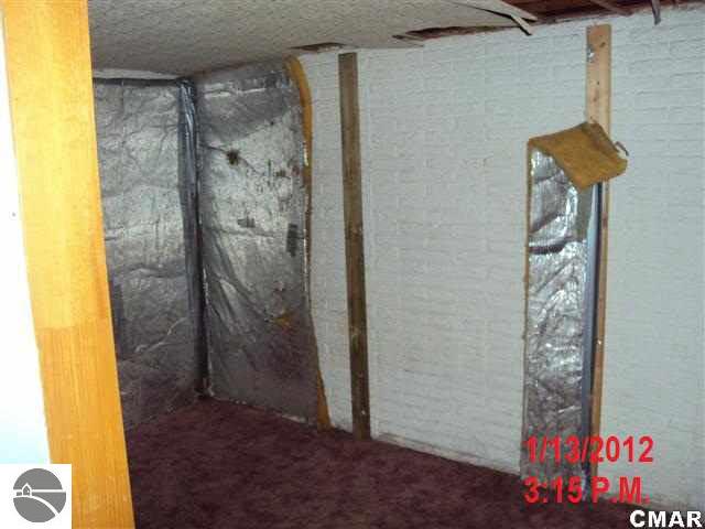 725 South 9 Mile Road Midland, MI 48640 - Photo 15 of 19 1767564-14.JPG