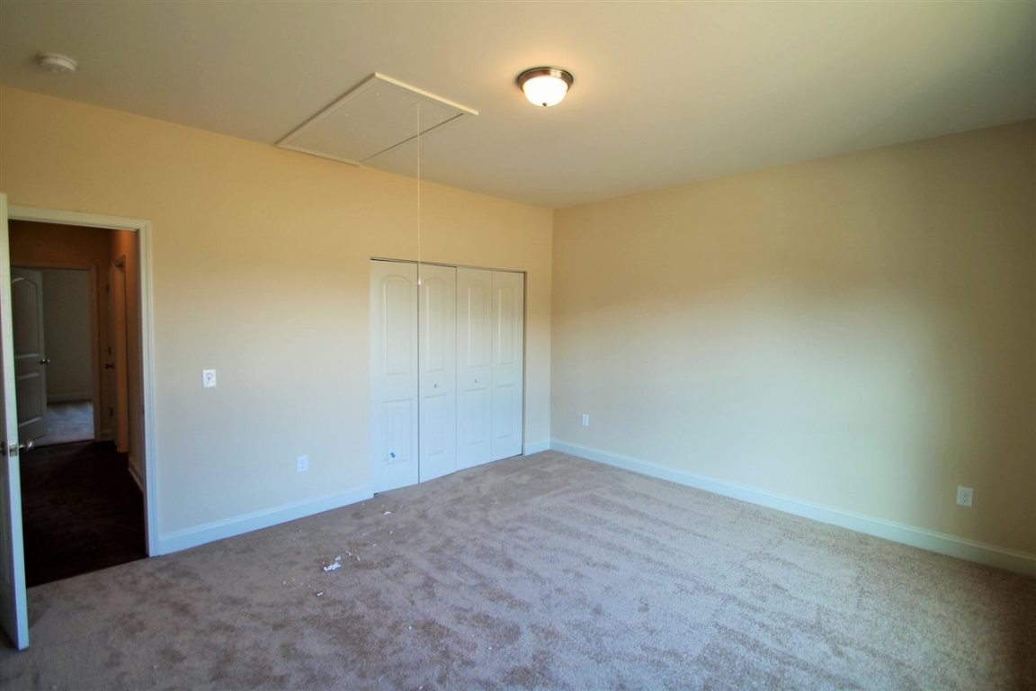 425 Coldstream Court Seneca, SC 29678 - Photo 3 of 23