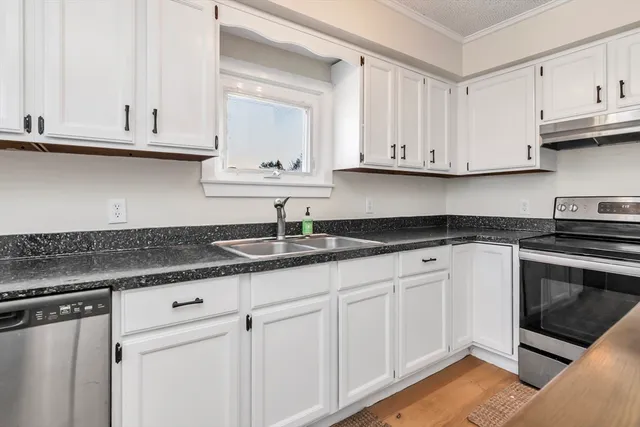 $450,000 | 70-72 Maple Avenue, Unit 3, North Andover, MA 01845