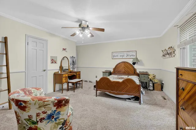 $535,000 | 600 Sycamore Drive, Le Claire, IA 52753