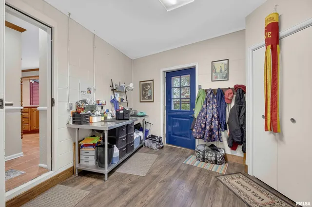 $535,000 | 600 Sycamore Drive, Le Claire, IA 52753