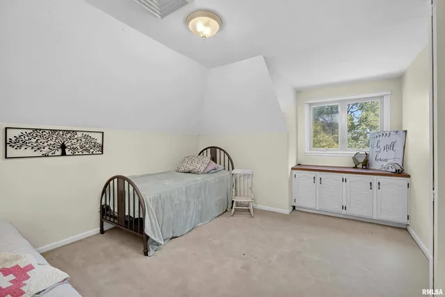 $535,000 | 600 Sycamore Drive, Le Claire, IA 52753