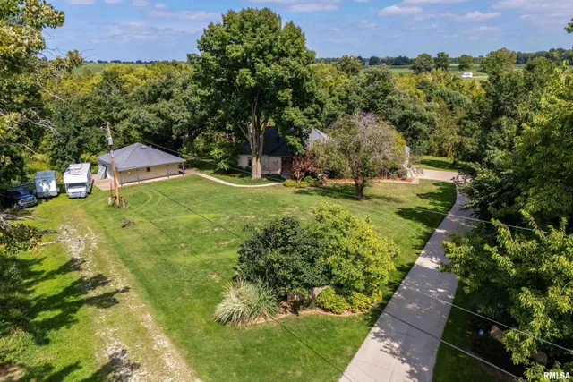 $535,000 | 600 Sycamore Drive, Le Claire, IA 52753