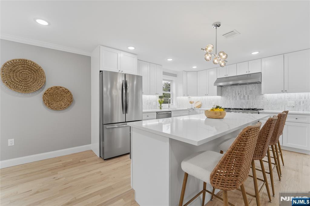 64 Morningside Road Verona, NJ 07044 - Photo 11 of 49