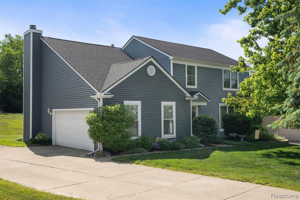 1652 Ridgecrest Rochester Hills, MI 48306 - Photo 3 of 30