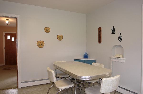 3455 Windsor Road Roanoke, VA 24018 - Photo 15 of 51 DSC03578