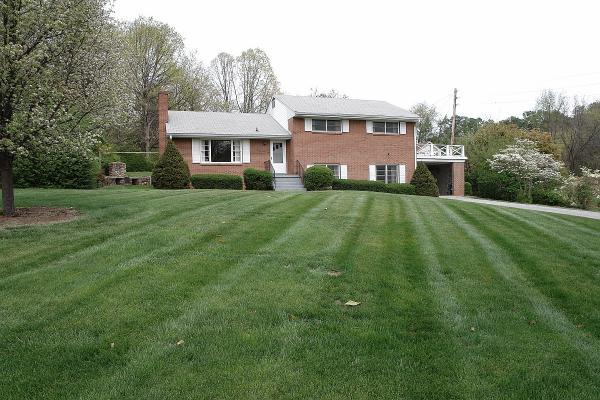 3455 Windsor Road Roanoke, VA 24018 - Photo 51 of 51 DSC03629