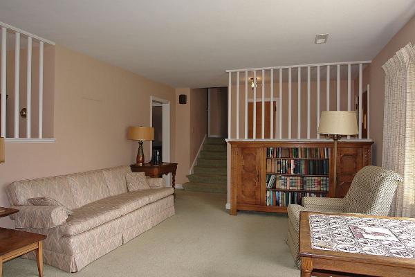 3455 Windsor Road Roanoke, VA 24018 - Photo 8 of 51 DSC03568
