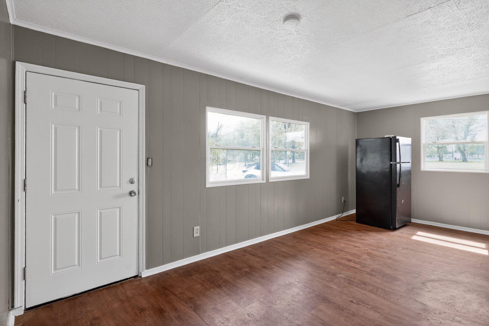 447 South Hampton Road Columbus, OH 43213 - Photo 10 of 31 10_447_S_Hampton_Rd_Columbus_OH_43213-Fo