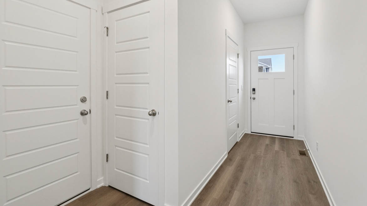 5017 Yates Drive Racine, WI 53403 - Photo 14 of 37