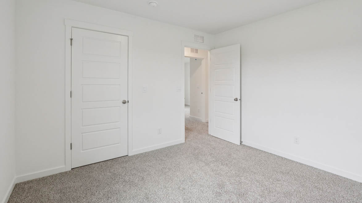 5017 Yates Drive Racine, WI 53403 - Photo 31 of 37