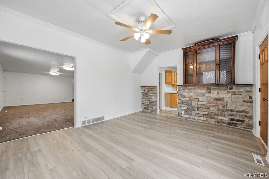 6043 Old Niagara Road Lockport Town, NY 14094 - Photo 17 of 46