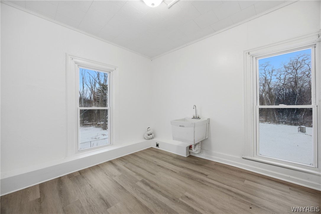 6043 Old Niagara Road Lockport Town, NY 14094 - Photo 37 of 46