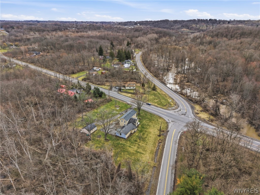 6043 Old Niagara Road Lockport Town, NY 14094 - Photo 44 of 46