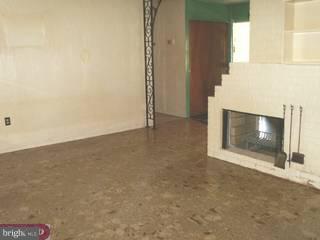 82 Border Rock Road Levittown, PA 19057 - Photo 5 of 6 Gallery Image 5