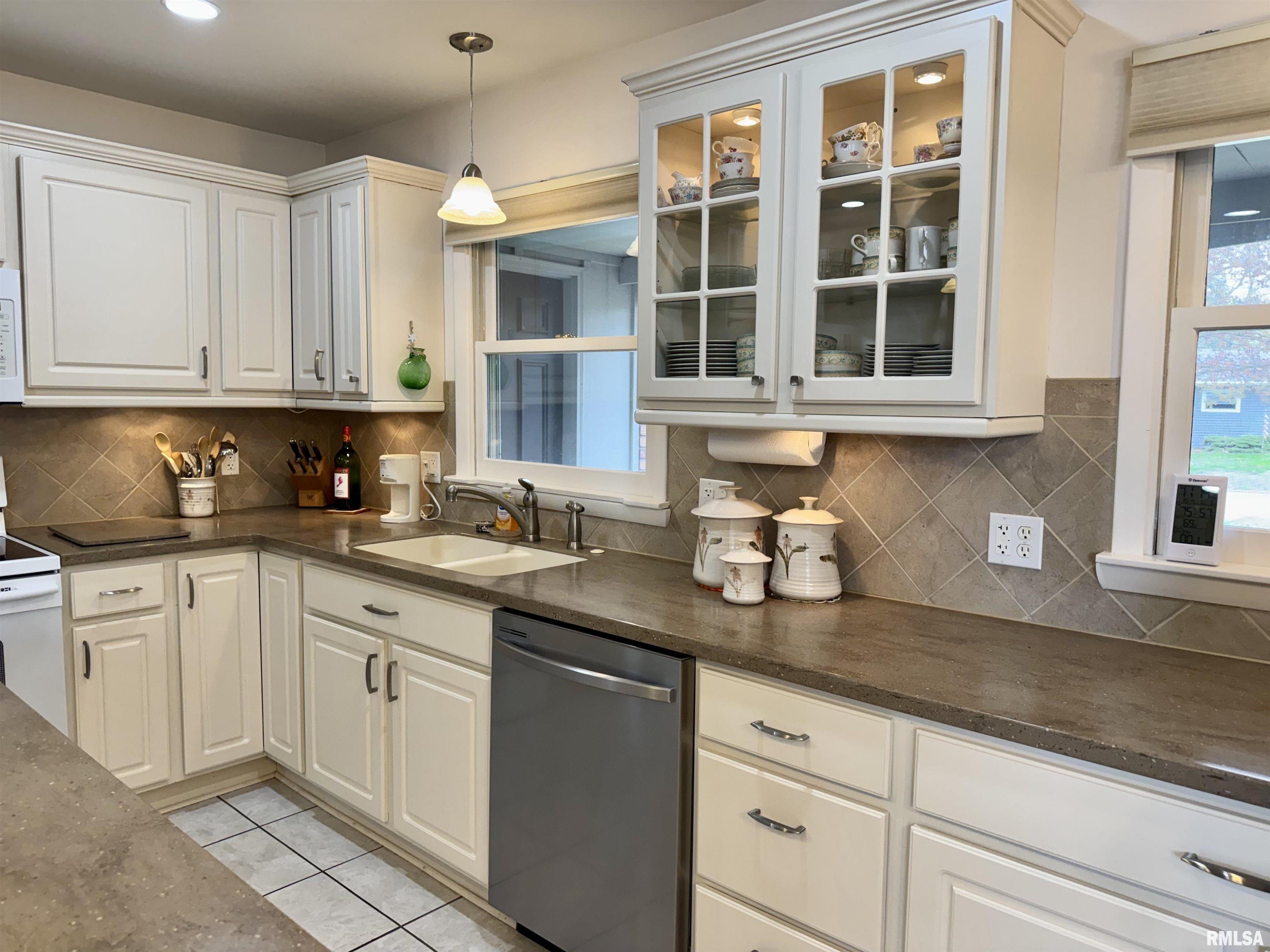 833 Madelyn Avenue Macomb, IL 61455 - Photo 24 of 53