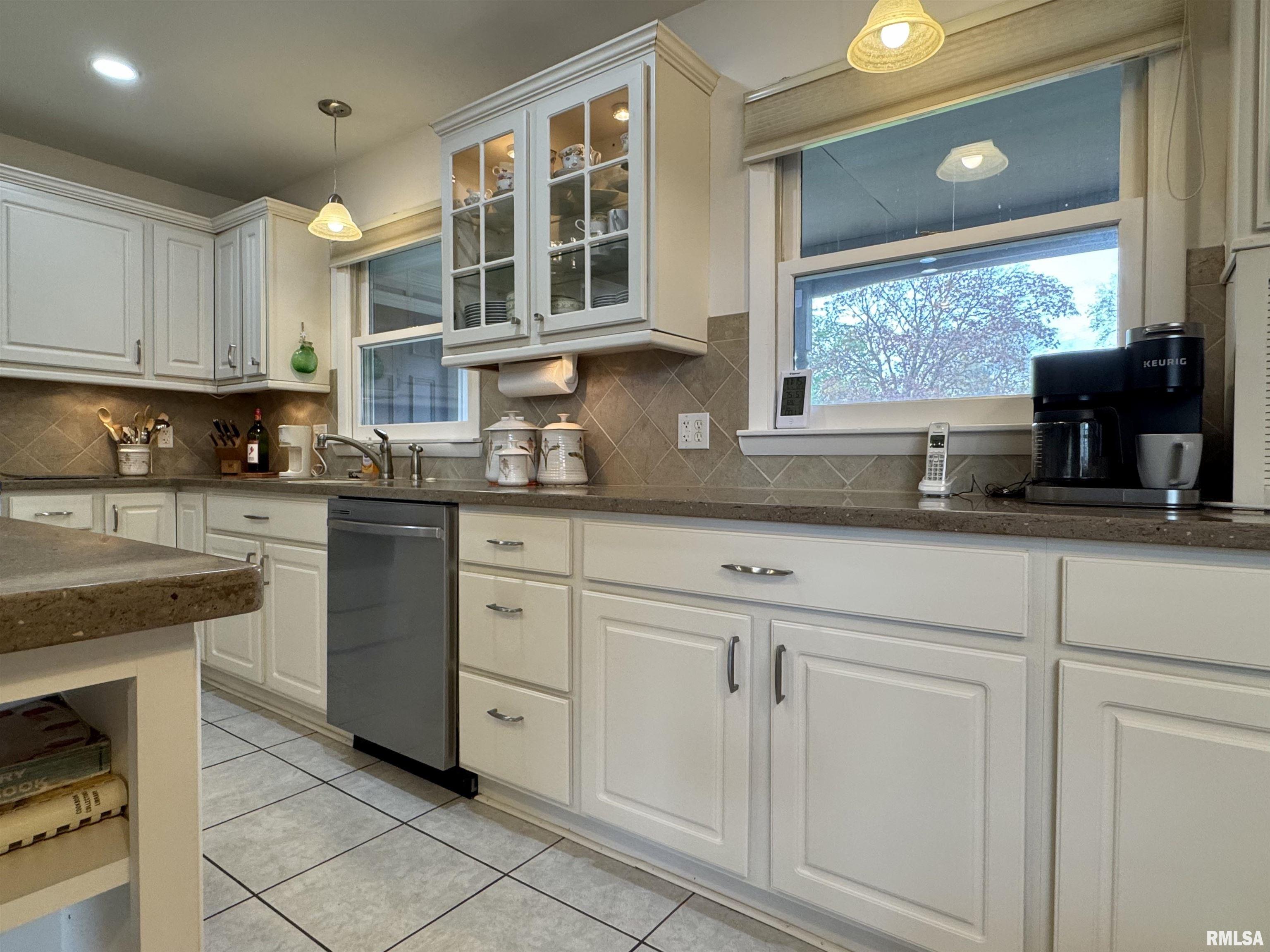 833 Madelyn Avenue Macomb, IL 61455 - Photo 25 of 53