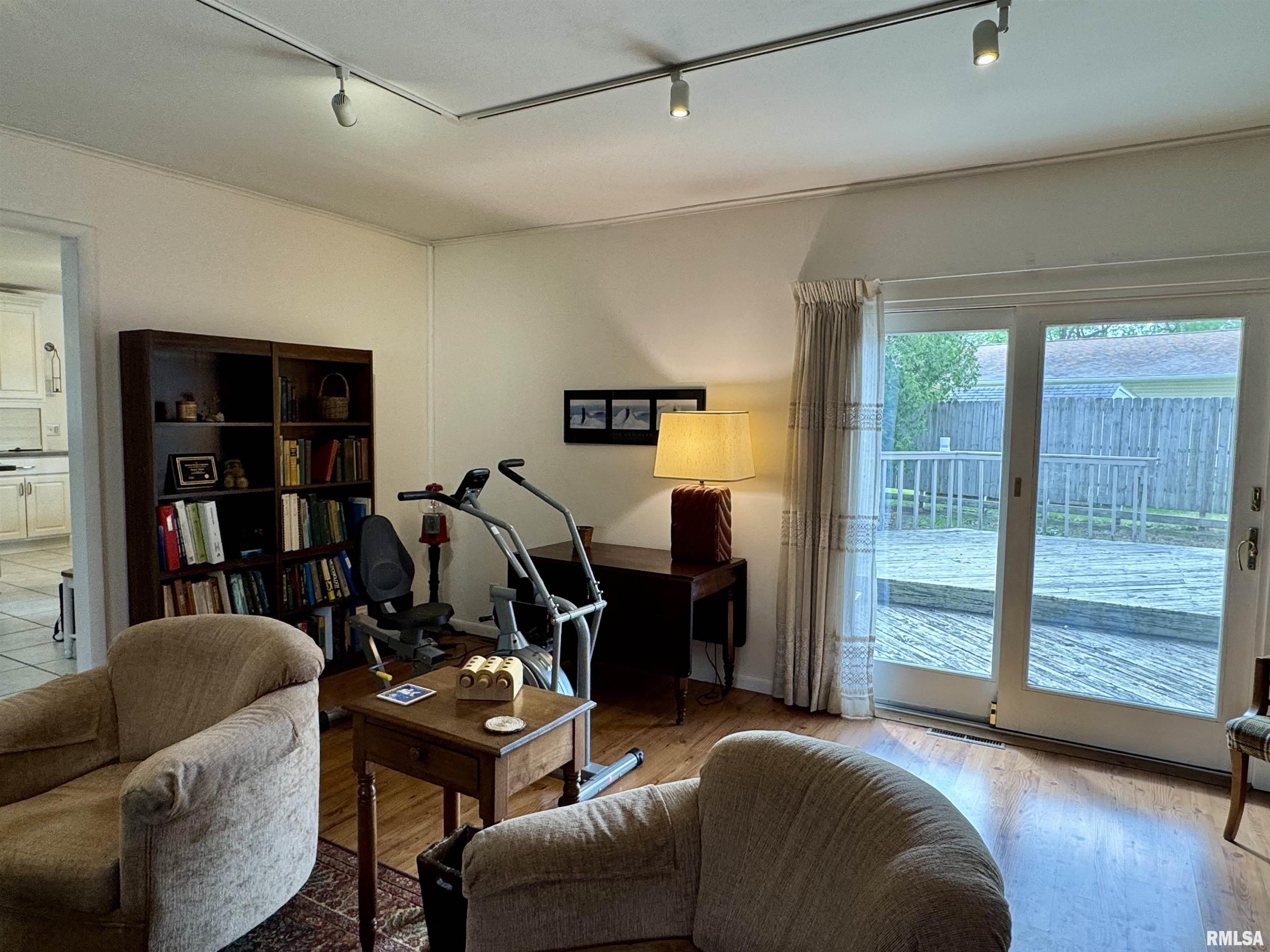 833 Madelyn Avenue Macomb, IL 61455 - Photo 34 of 53