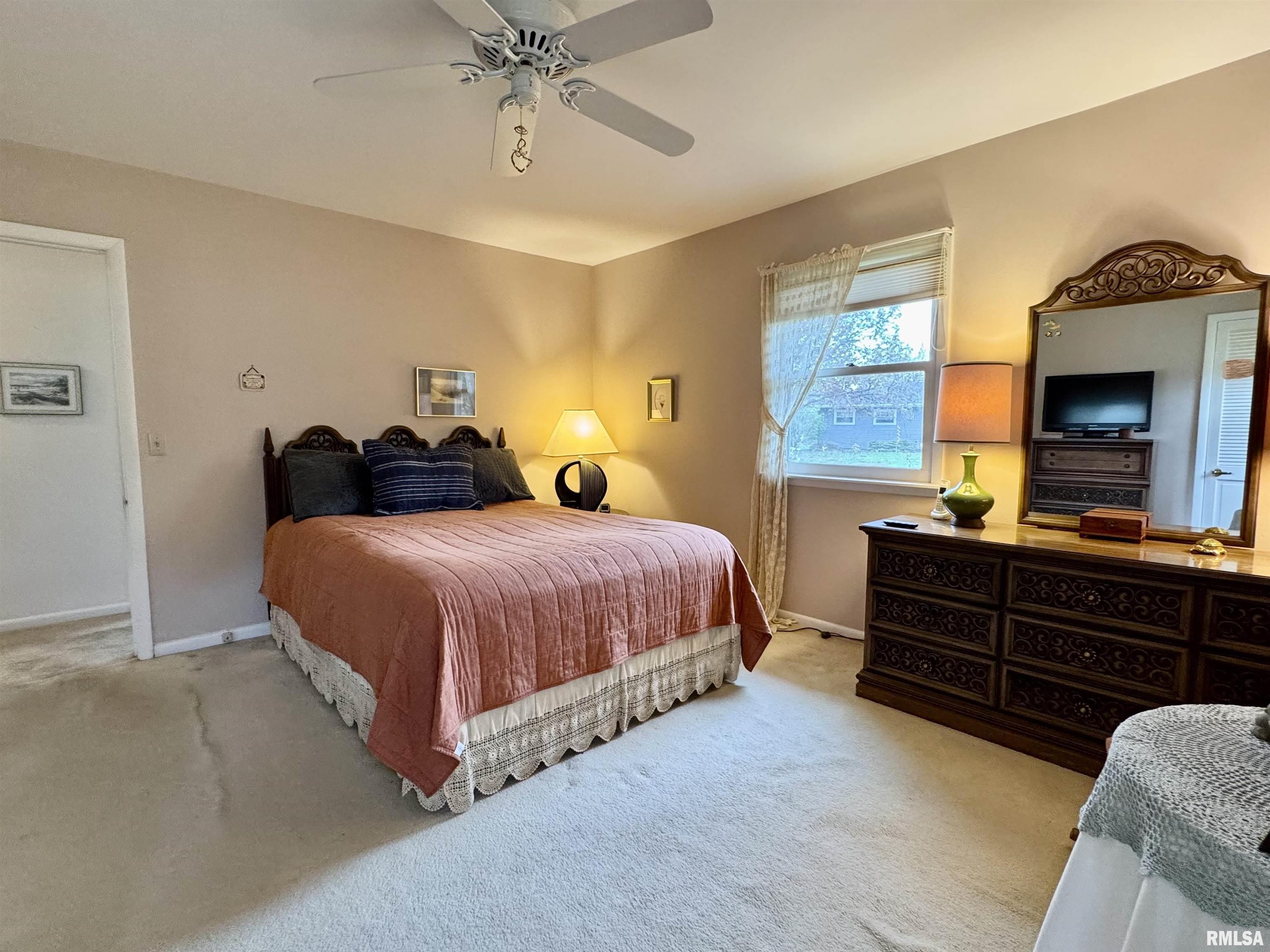 833 Madelyn Avenue Macomb, IL 61455 - Photo 36 of 53