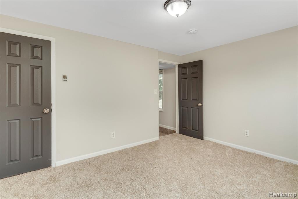21805 Rausch Avenue Eastpointe, MI 48021 - Photo 23 of 33