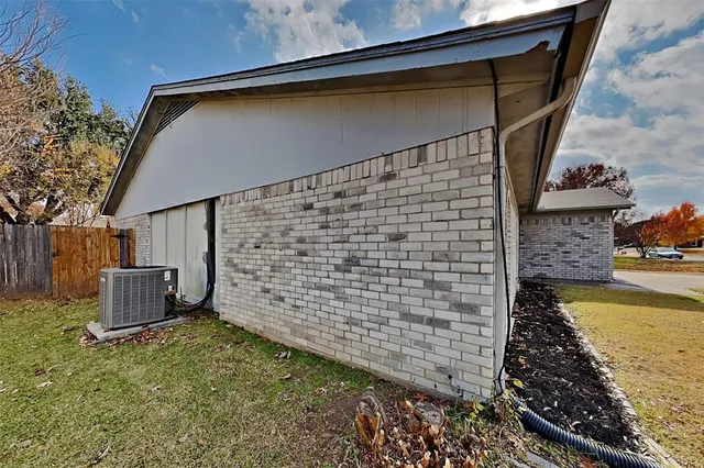 $2,245 | 7516 Mapleleaf Drive, North Richland Hills, TX 76182