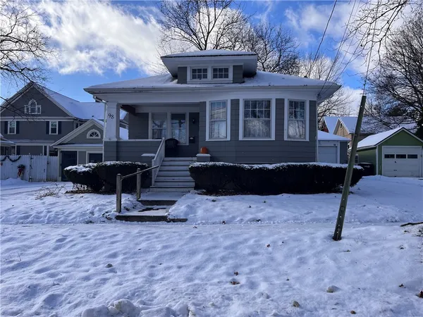 $2,200 | 98 Charlotte Street, Canandaigua City, NY 14424