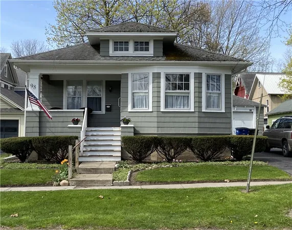 $2,200 | 98 Charlotte Street, Canandaigua City, NY 14424