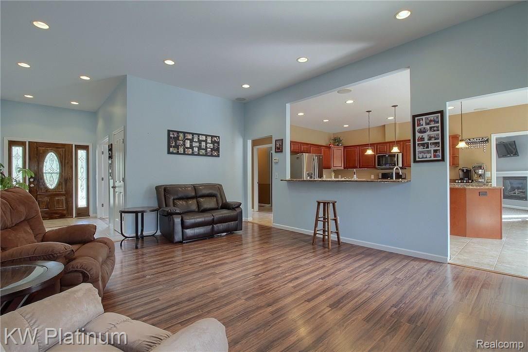 5407 Maitland Road North Street, MI 48049 - Photo 6 of 39 Great_Room_2nd_View.jpg