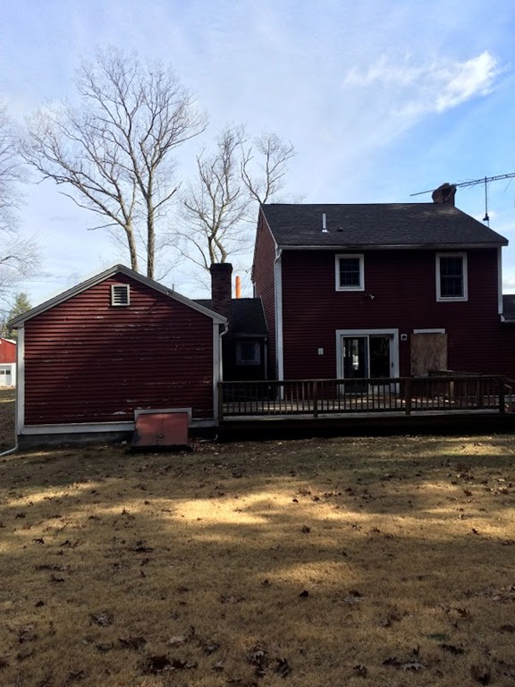 955 Chase Road Lunenburg, MA 01462 - Photo 3 of 19