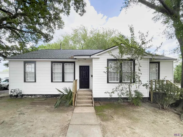 $1,050 | 4724 Convention Street, Baton Rouge, LA 70806