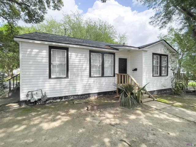 $1,050 | 4724 Convention Street, Baton Rouge, LA 70806