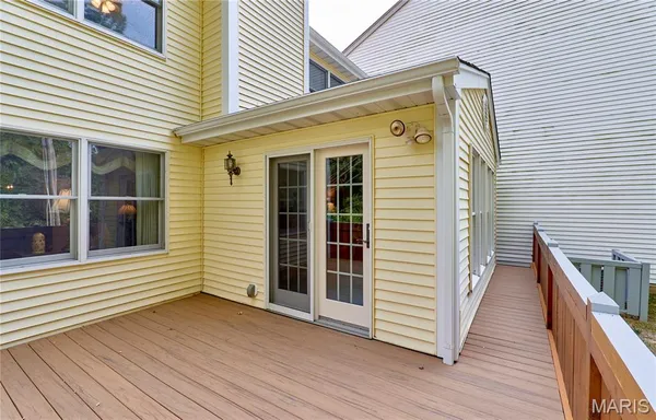 $350,000 | 1503 Walpole Drive, Chesterfield, MO 63017