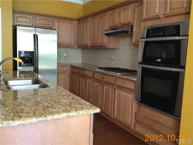 133 Longchamp Lane Cary, NC 27519 - Photo 3 of 6