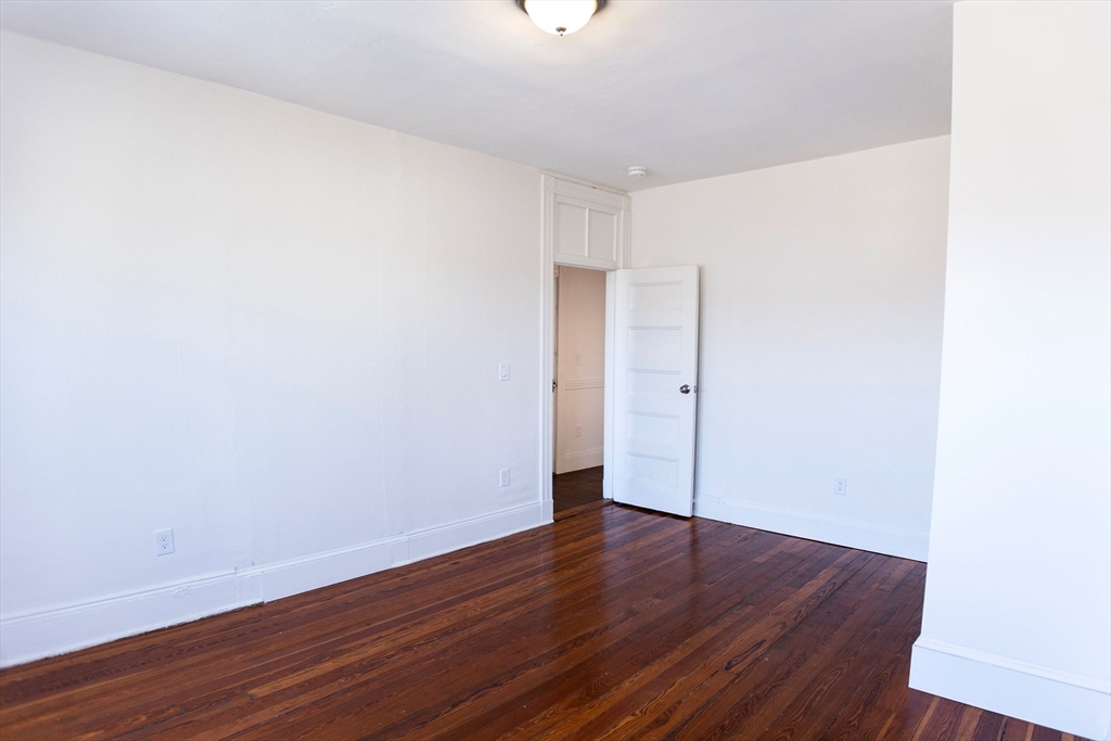 866 Huntington Avenue, Unit 3 Boston, MA 02115 - Photo 3 of 20